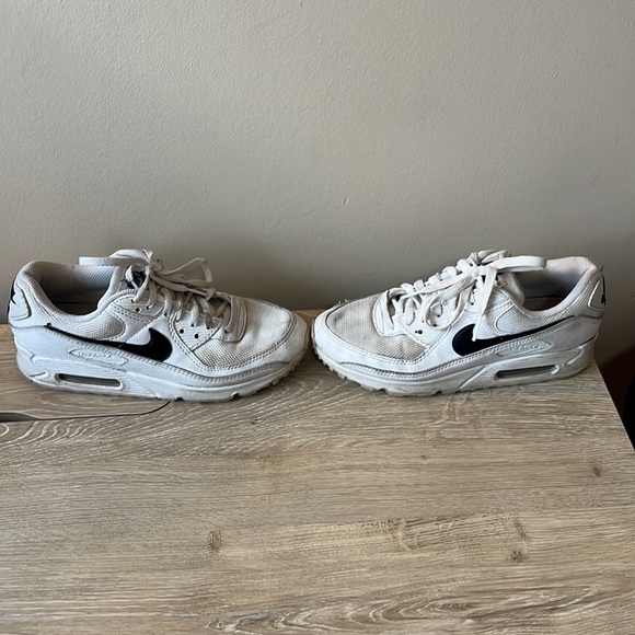 Women’s Nike Air Max white sneakers - Picture 3 of 4